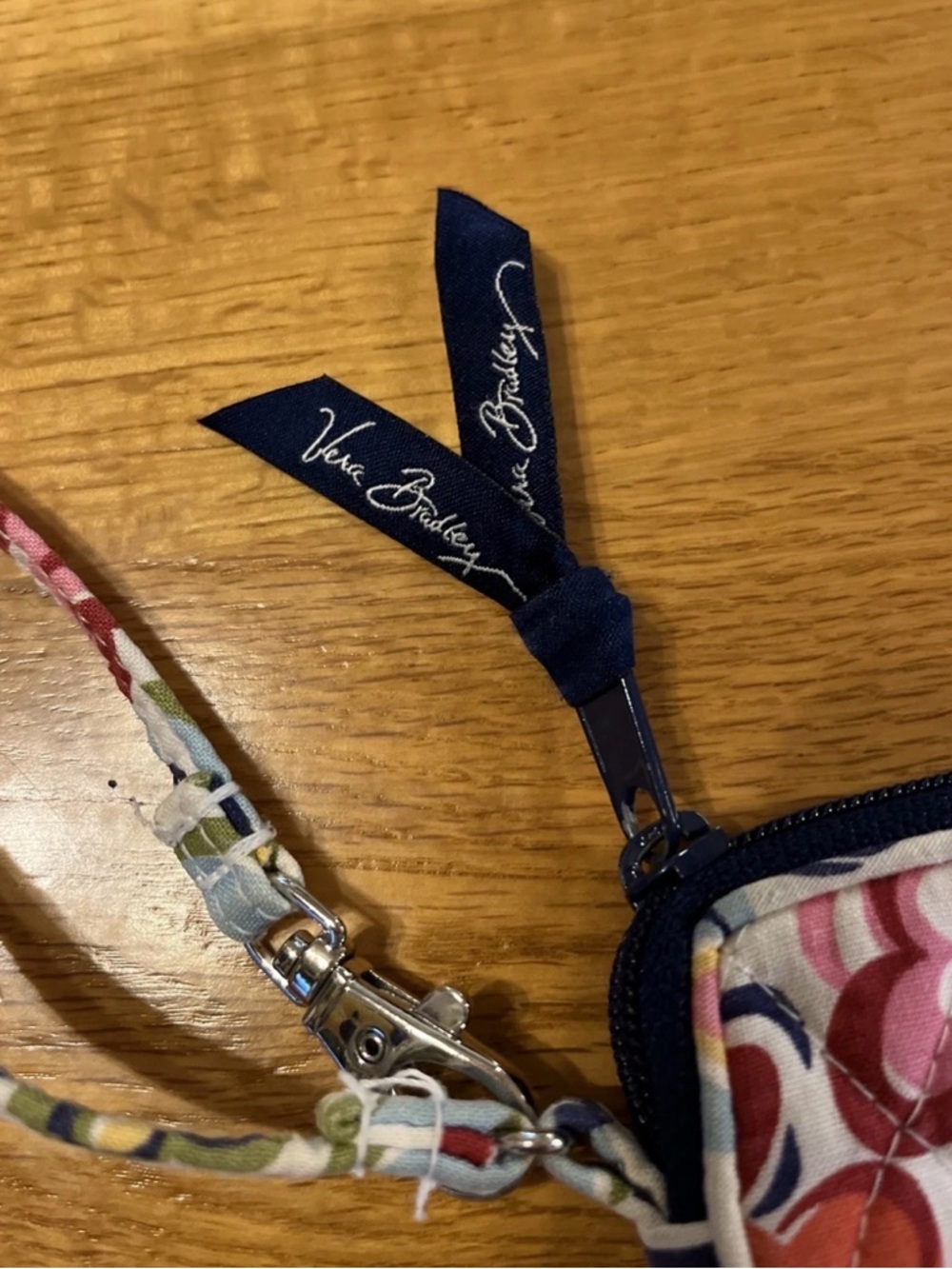 Vera Bradley Floral Quilted Wristlet Wallet Pink Blue Green Zip Pouch Retro Chic - Picture 10 of 10